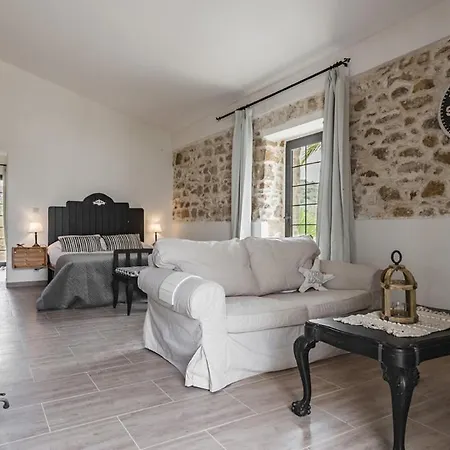 Bramasole Charming House