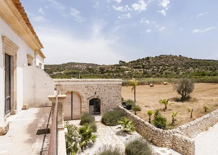 Bramasole Charming House 3*